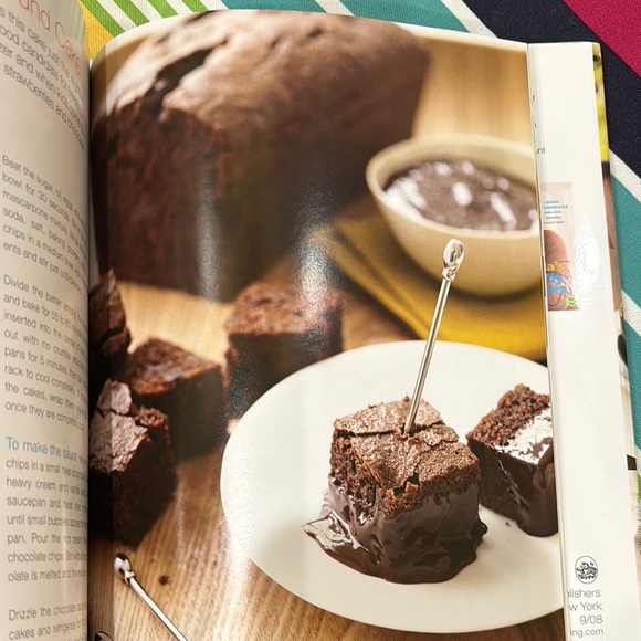 Giada's Kitchen: New Italian Favorites Cookbook - Picture 11 of 11